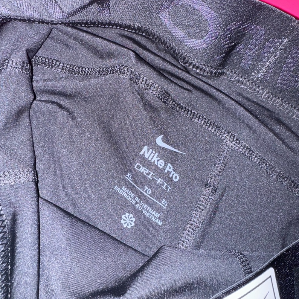 Nike Pro Women's Black Shorts - Picture 8 of 10